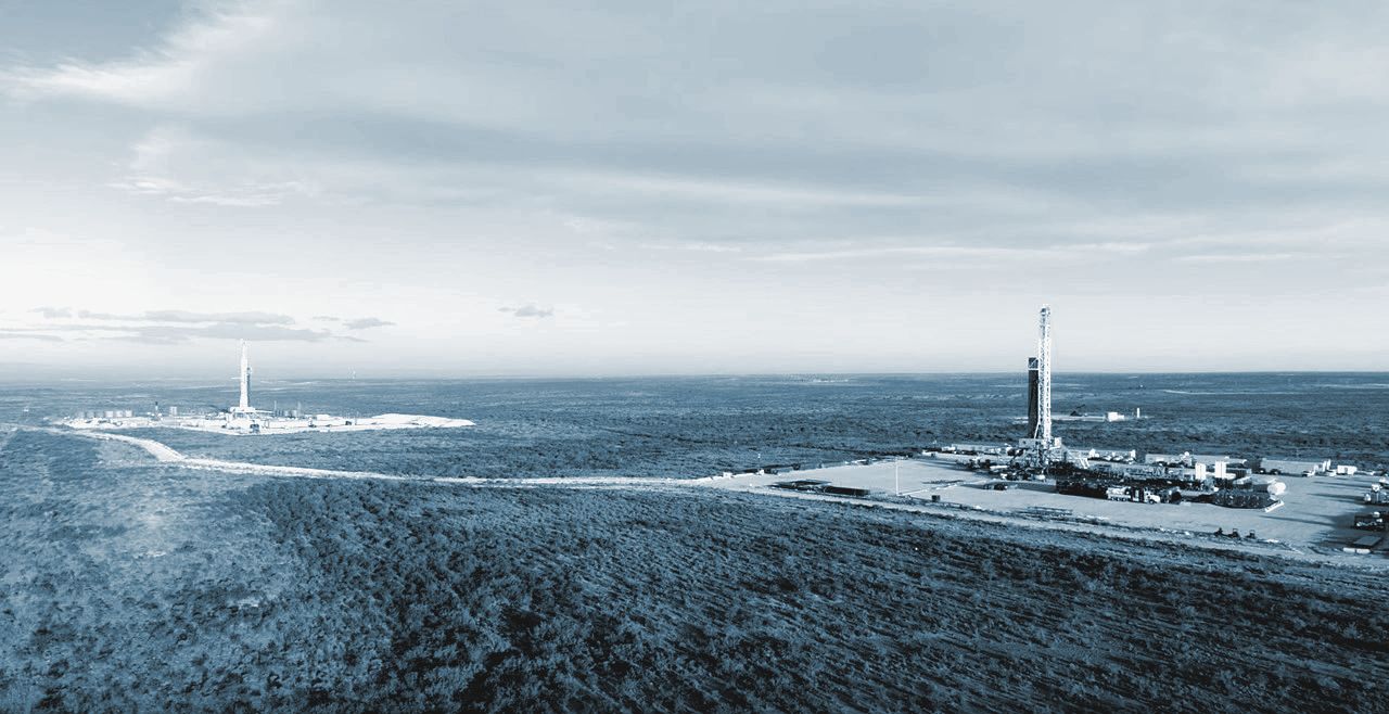 Cobblestone's West Texas drilling location: a rig and pad on flat scrubland